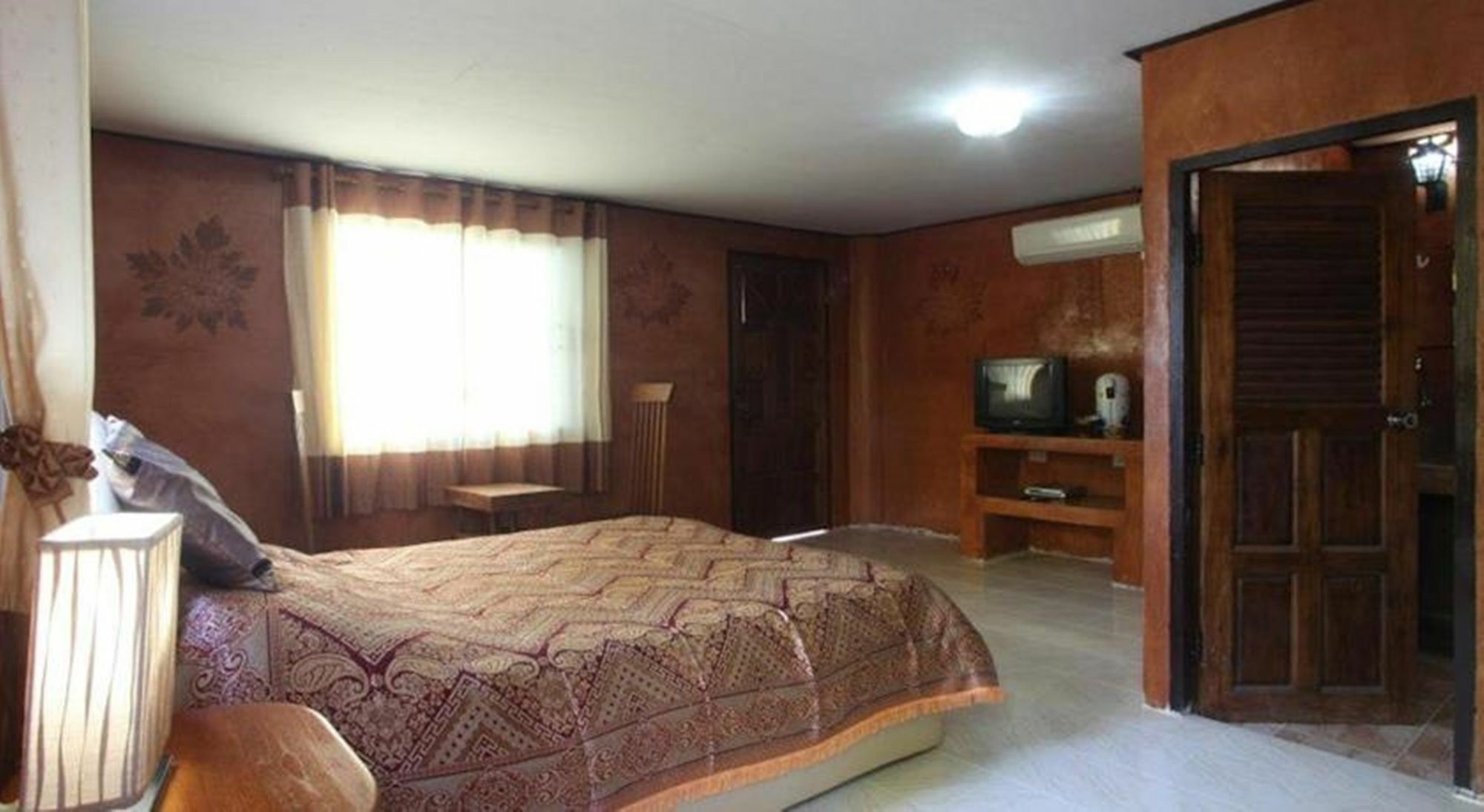 Baan Plubpla Wilai Hotel Ban Pu Khai Bagian luar foto